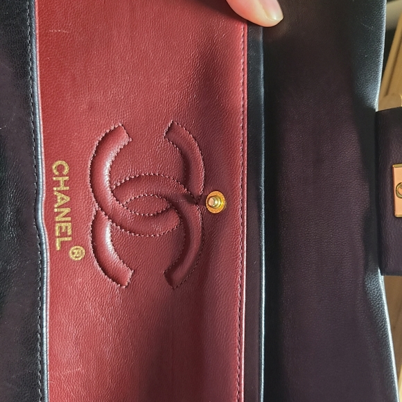 CHANEL Vintage Small Classic Flap 24k GHW Lambskin - Picture 10 of 17